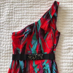 One-shoulder BCBG patterned dress with belt
